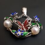 Misiny-Kelebekli İncili Çiçek Set - Küpe ve Kolye Ucu -1 - Görsel 4