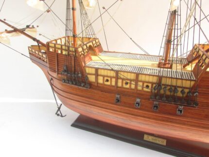 Misiny-Mary Rose Gemi Maketi