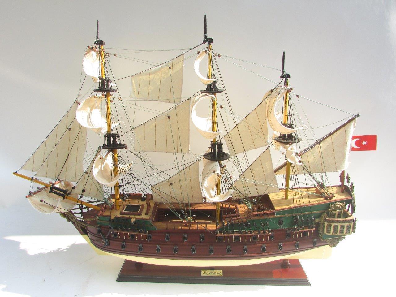 Misiny-Norske Love Gemi Maketi Misiny-Norske Love Gemi Maketi