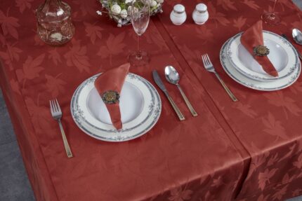 Misiny-Yaprak Desenli Kiremit Masa Örtüsü